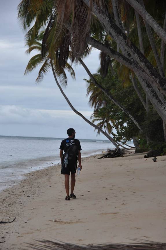 Caminhando para Pigeon Point, em Crown Point - Tobago